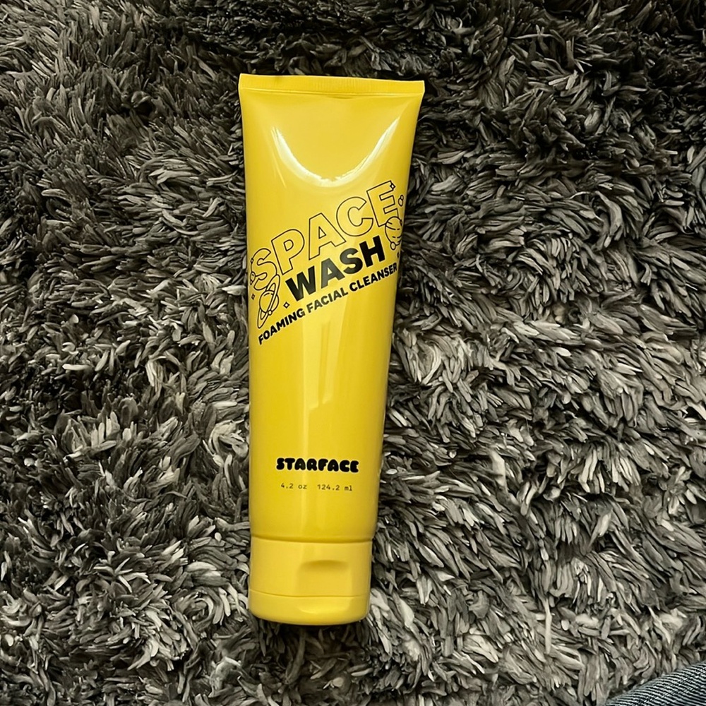 Starface “Space Wash” foaming facial cleanser